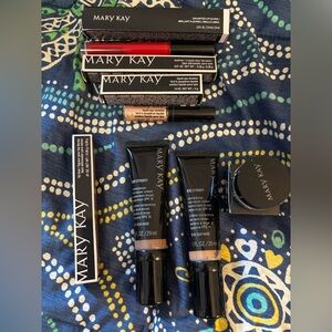 Mary Kay Concealer and CC Cream Set - Deep and Very Deep